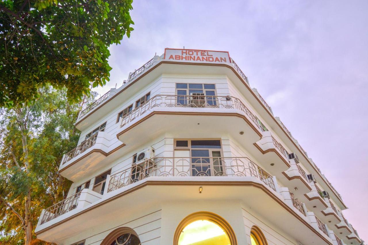 Oyo 46616 Hotel Abhinandan Jind Εξωτερικό φωτογραφία